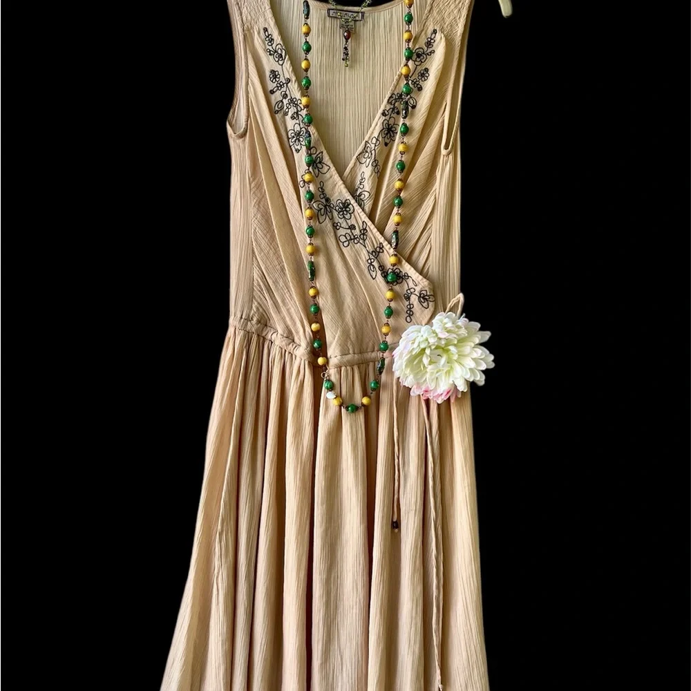 Flapper Inspired Dropwaist Embroidered Cotton Dress - Picture 3 of 10